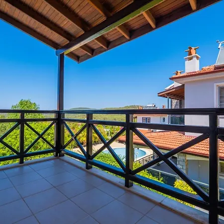 别墅 Infinity Flora 费特希耶