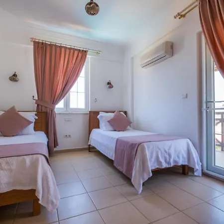 Villa Infinity Flora