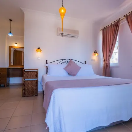 Infinity Flora فتحية